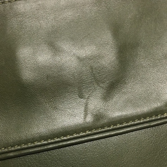 Emmaline Kuo green leather crossbody/clutch - Picture 14 of 16